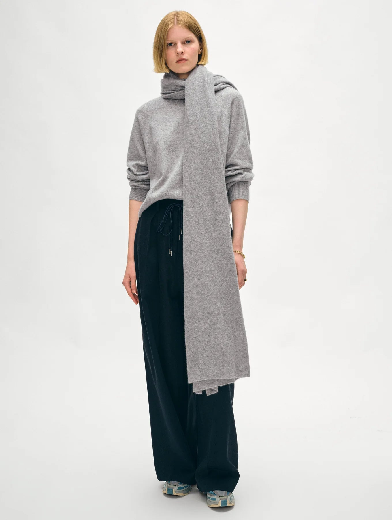 Cashmere Travel Wrap in Graphite Heather