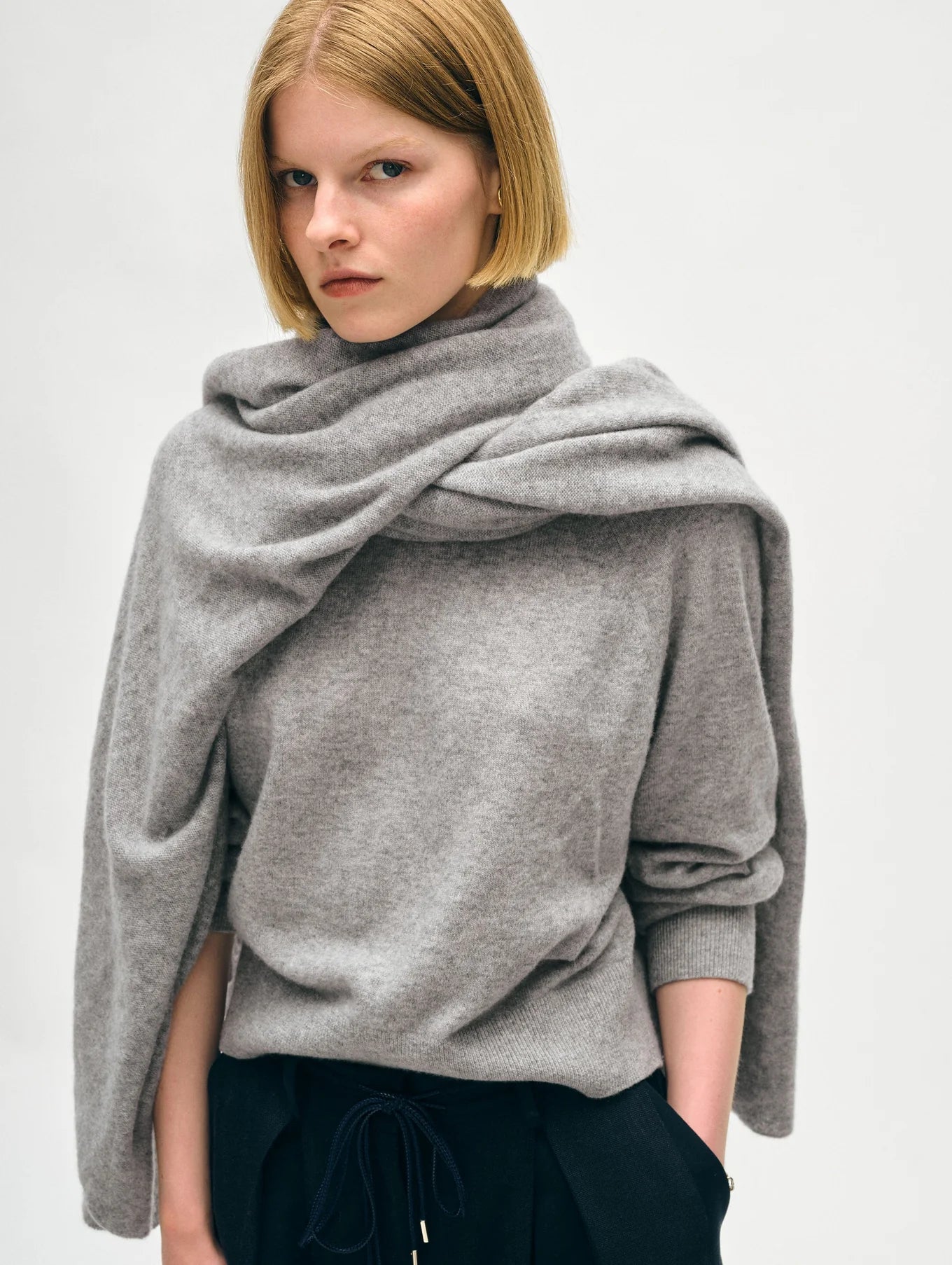 Cashmere Travel Wrap in Graphite Heather