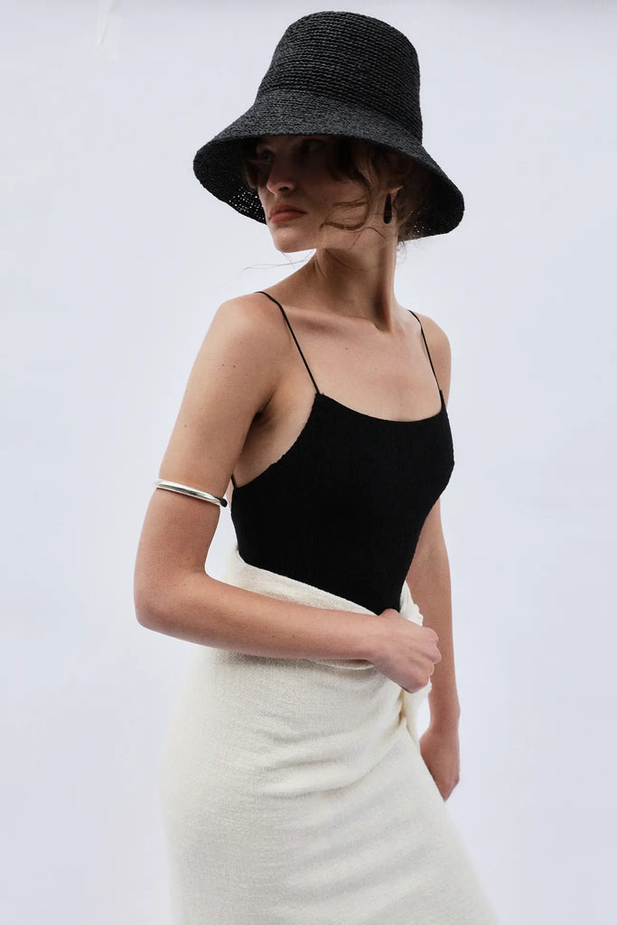 Felix Bucket Packable Raffia Straw Hat in Black