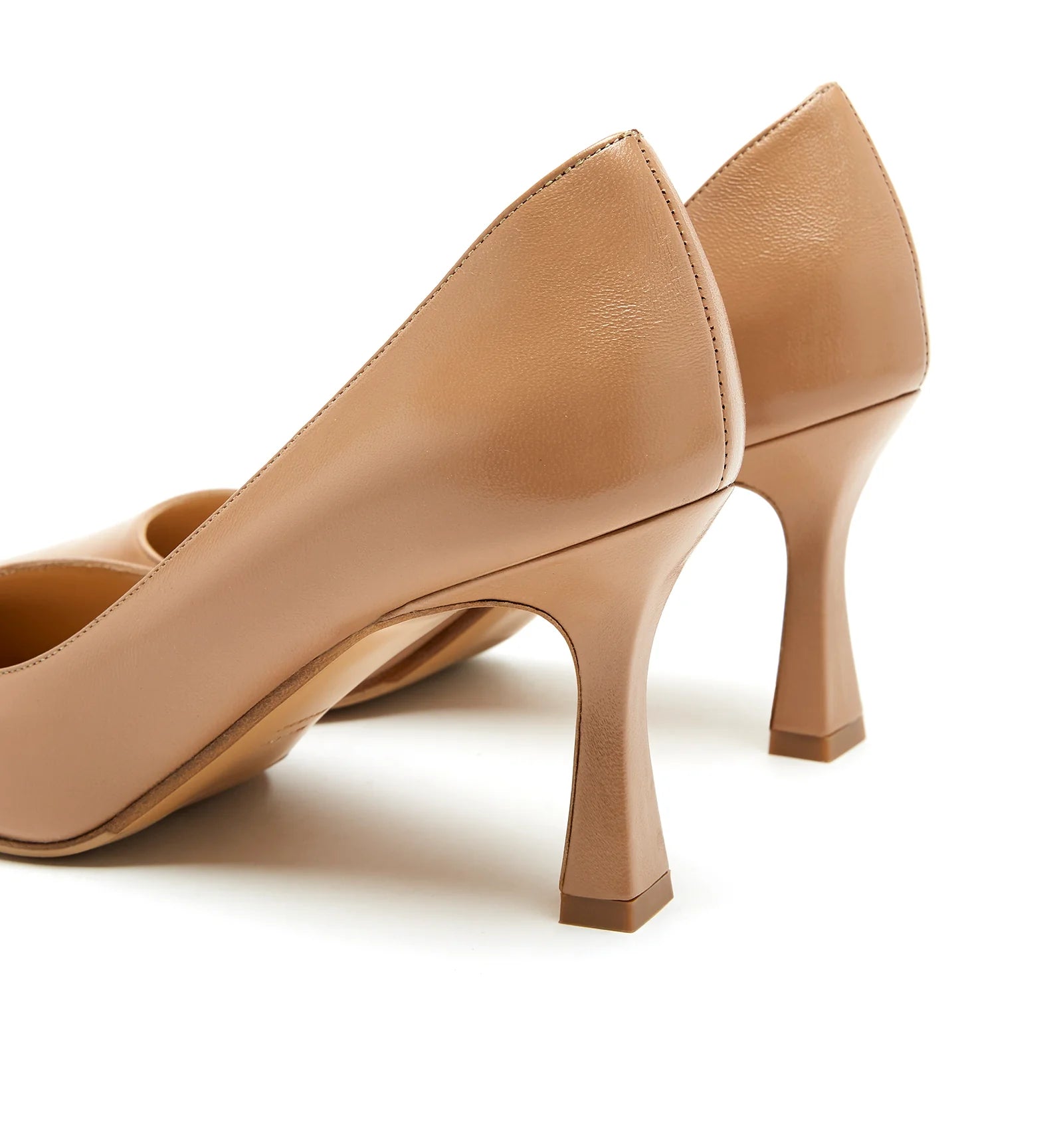 Faydra Leather Pump in Beige