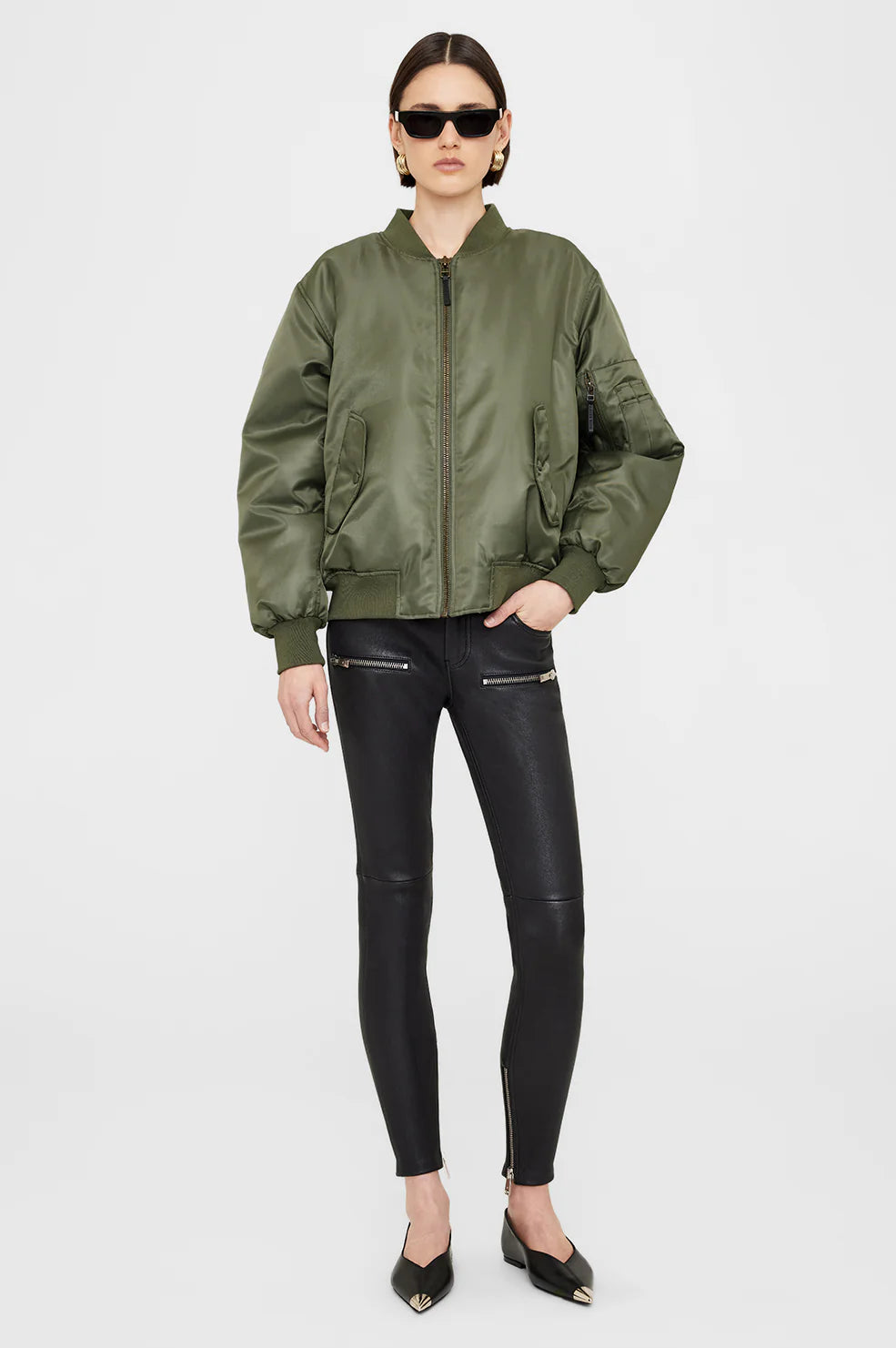 Leon Bomber in Army Green