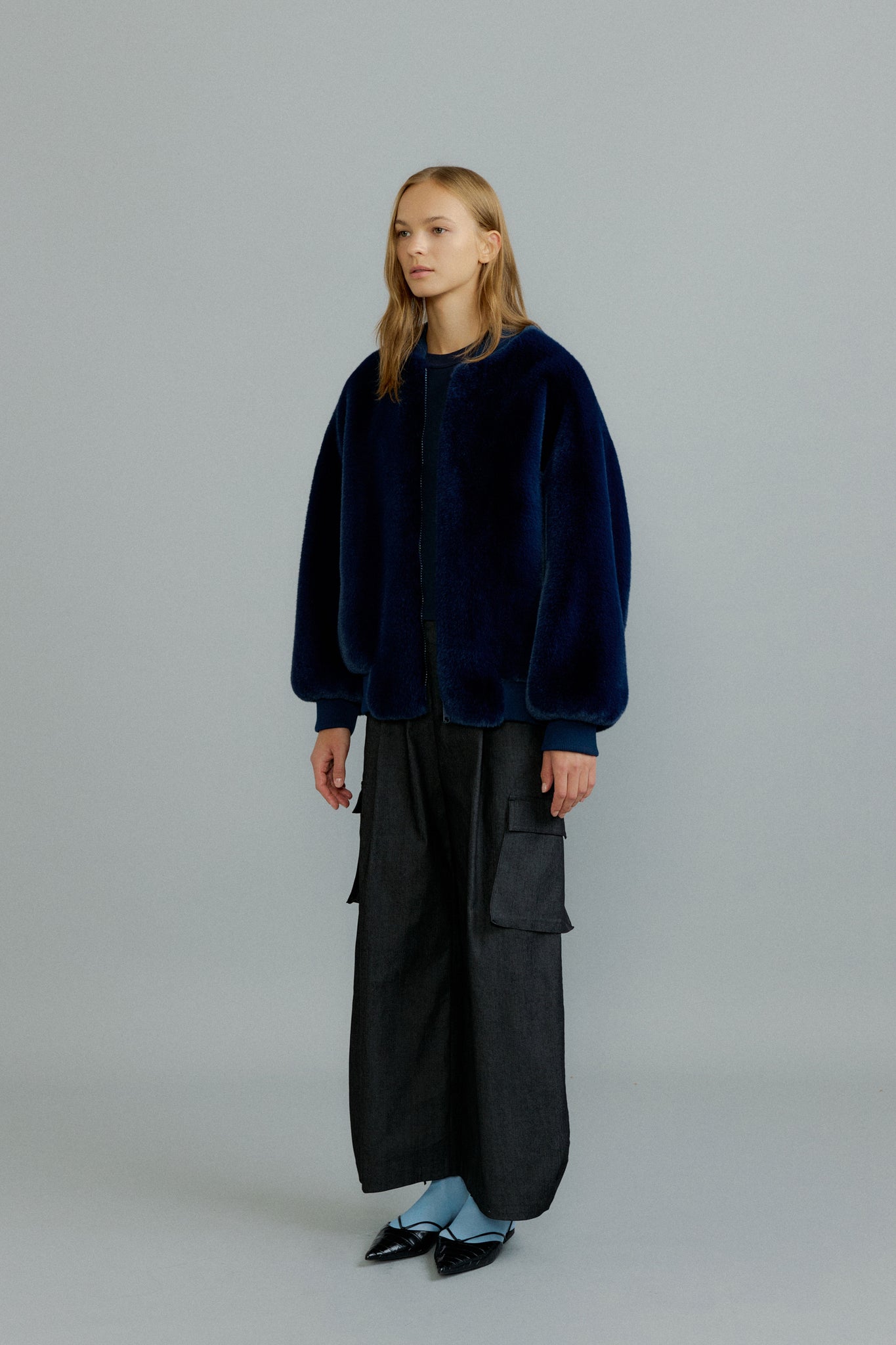 Pio Overfit Zip-Up Fur Jumper in Navy