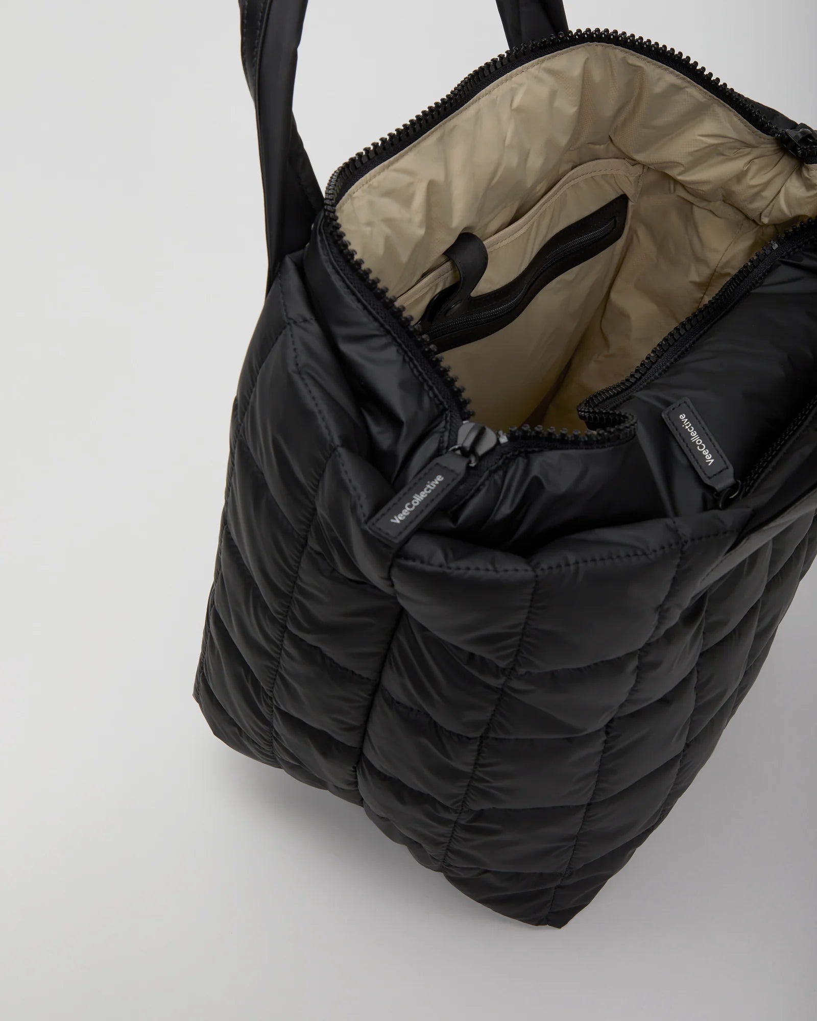 Porter Tote Medium in Matte Black