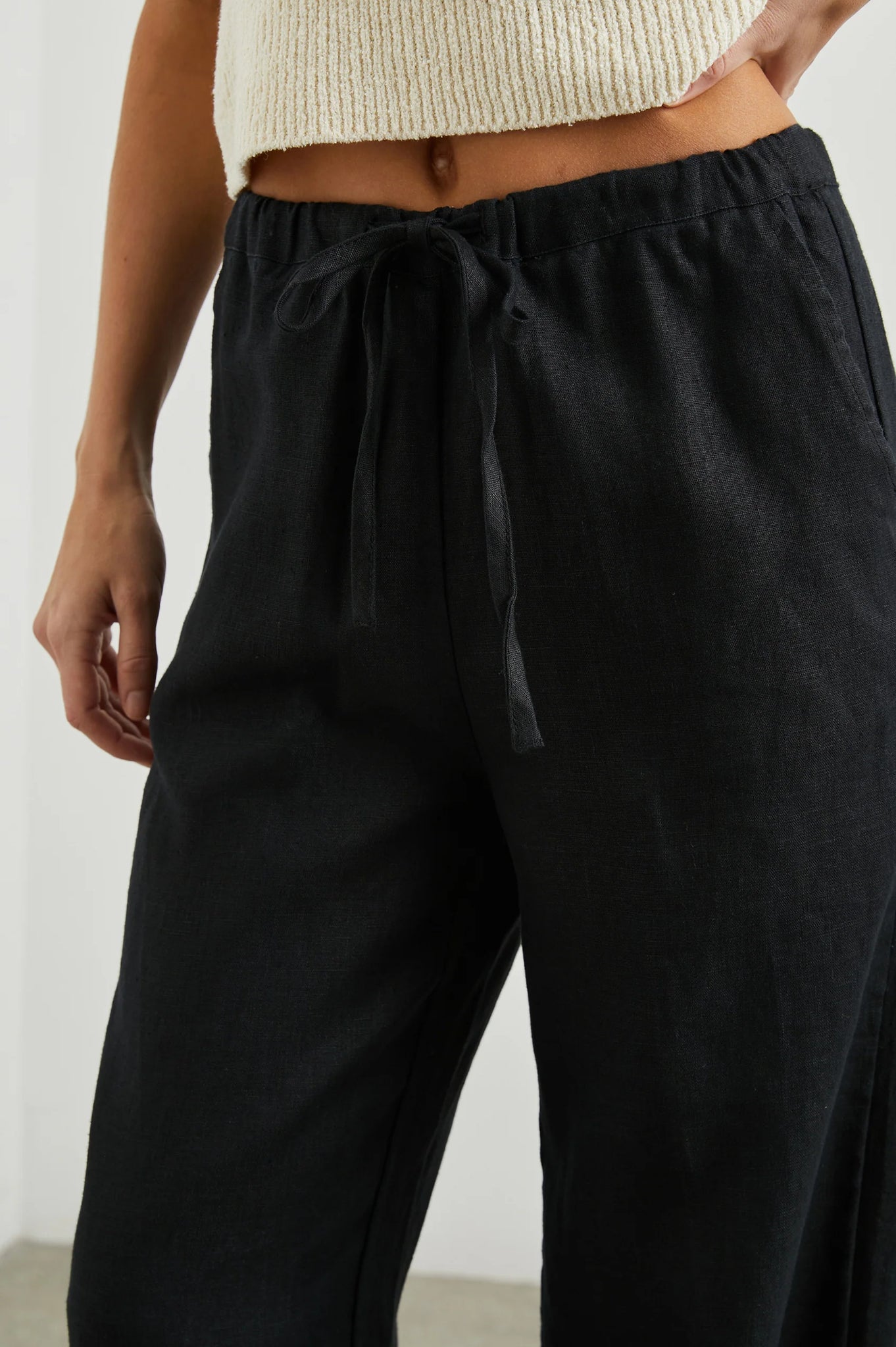 Emmie Pant in Black