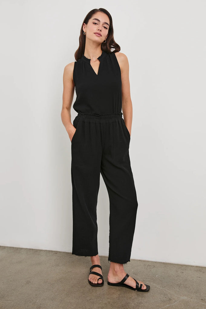 Leon Crop Pant in Black