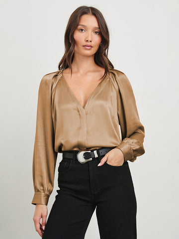 Sandra Top in Camel